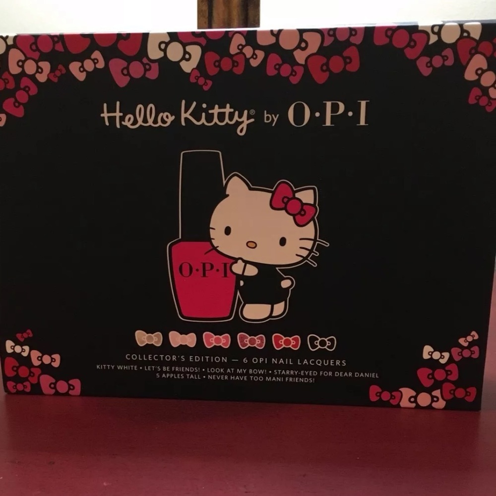 HELLO KITTY OPI POLISH COLLECTION